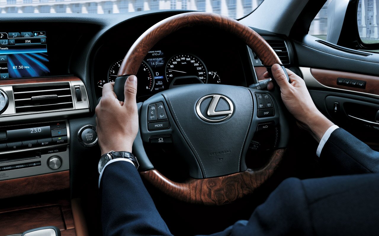 3-Spoke Wood & Leather Steering Wheel